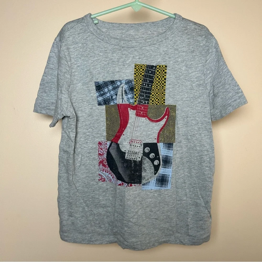 GAP Guitar Graphic Tee | Boys Size S (6/7) | Patchwork Guitar Gray Kids Shirt